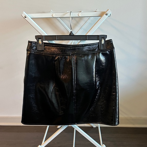 Michael Kors Shiny Black Mini Skirt - Picture 4 of 4